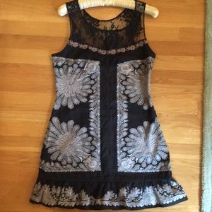 Vintage Free People mini dress/tunic with lace details and ruffle hemline